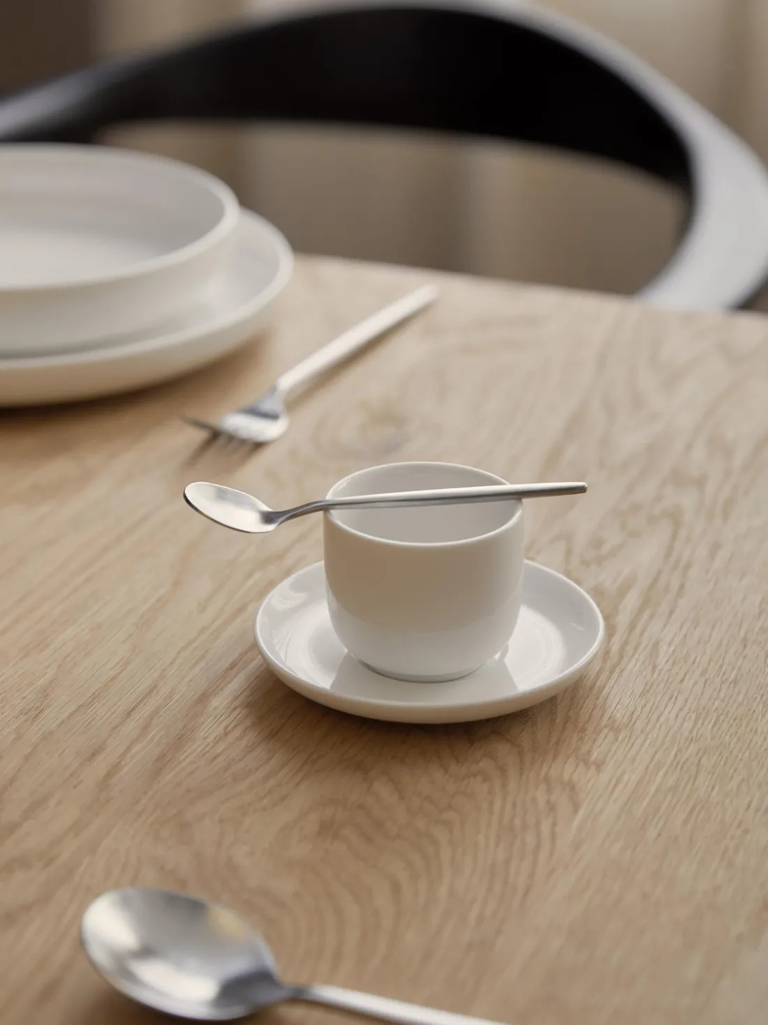 Tazas de café espresso de porcelana con platitos Nessa, 4 uds.