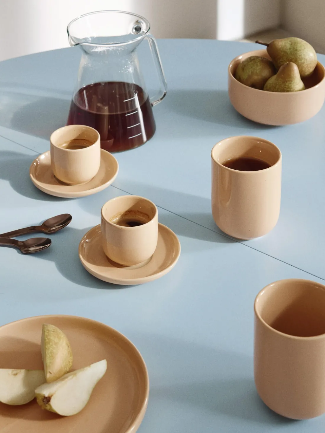 Tazas de café espresso de porcelana con platitos Nessa, 4 uds.