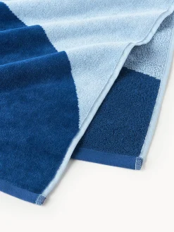 Toalla de playa de terciopelo con estampado ondulado Pia