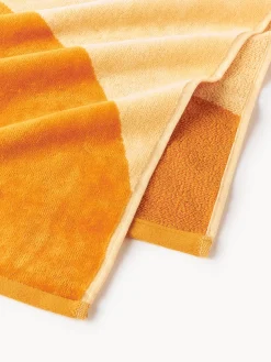 Toalla de playa de terciopelo con estampado ondulado Pia