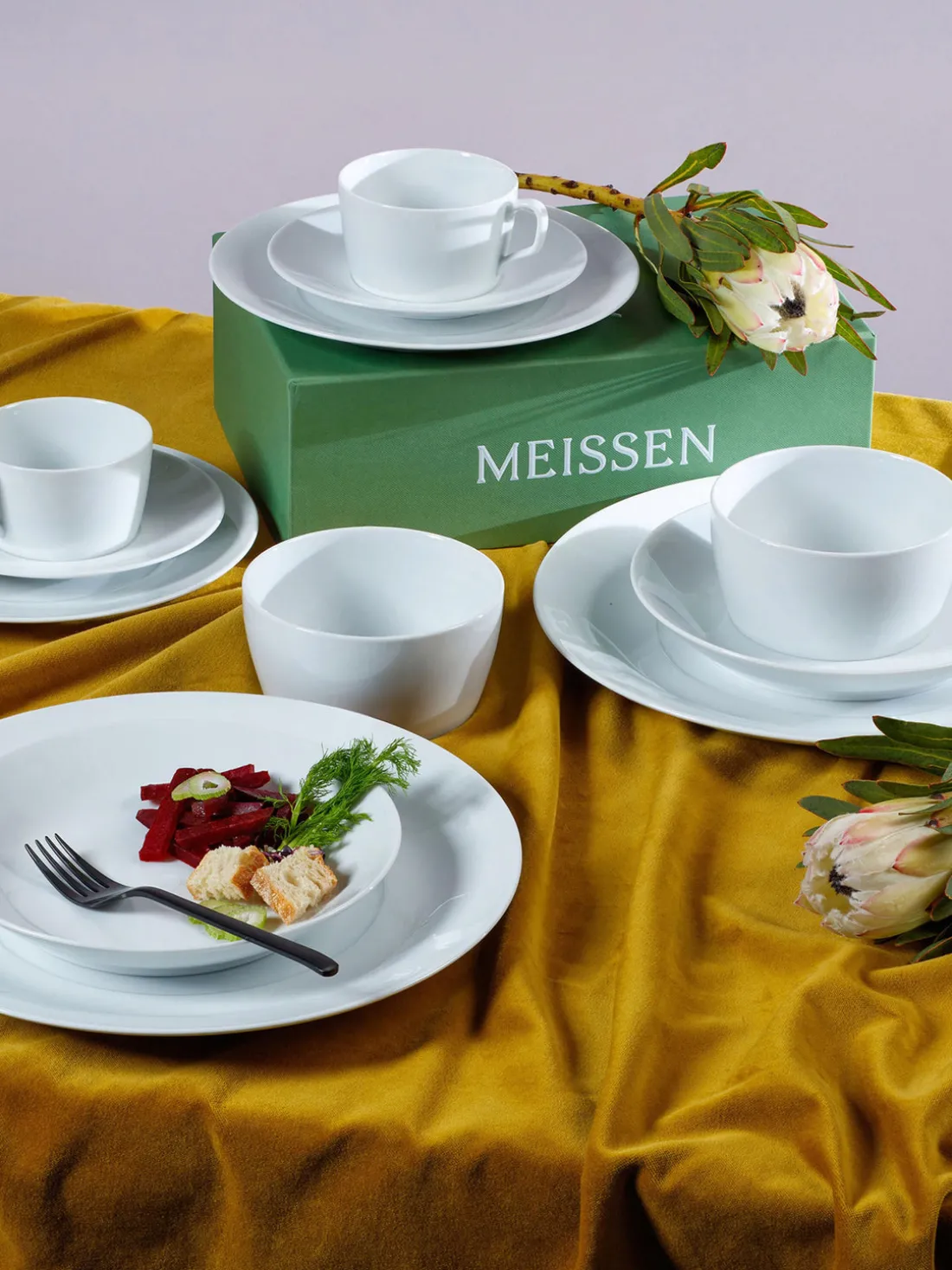 Vajilla de porcelana artesanal Cosmopolitan, 2 comensales (14 pzas.)