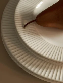 Vajilla de porcelana Goya, 4 comensales (12 pzas.)