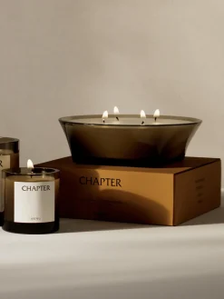 Vela perfumada de cuatro mechas Olfacte Chapter (piel de limón, pachulí y cardamomo)