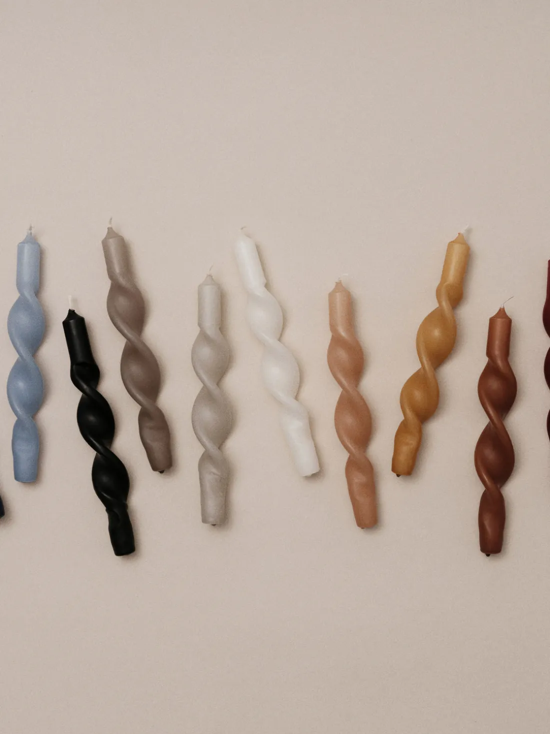 Velas cónicas artesanales Twist, 2 uds.