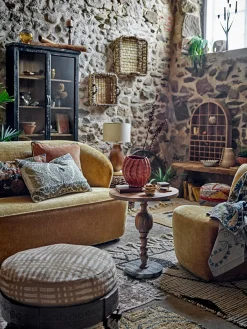 Vitrina de madera Hazem