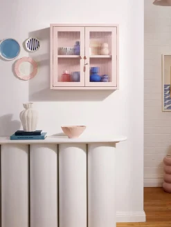 Vitrina de pared The Kit