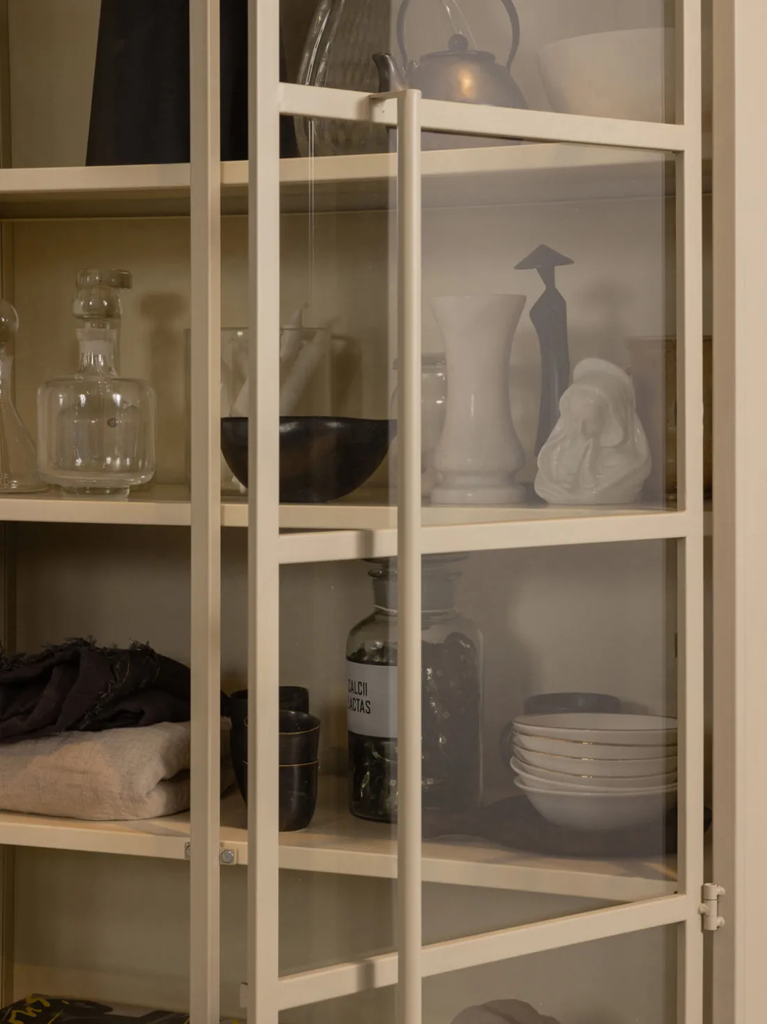 Vitrina Exhibit Sand